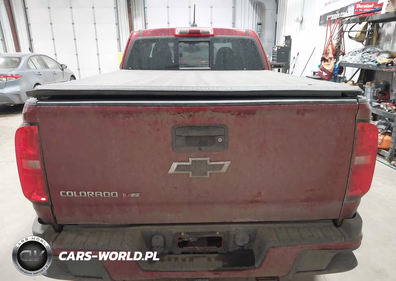 2018 Chevrolet Colorado Z71 VIN:1GCHSDEN9J1249904 - 16