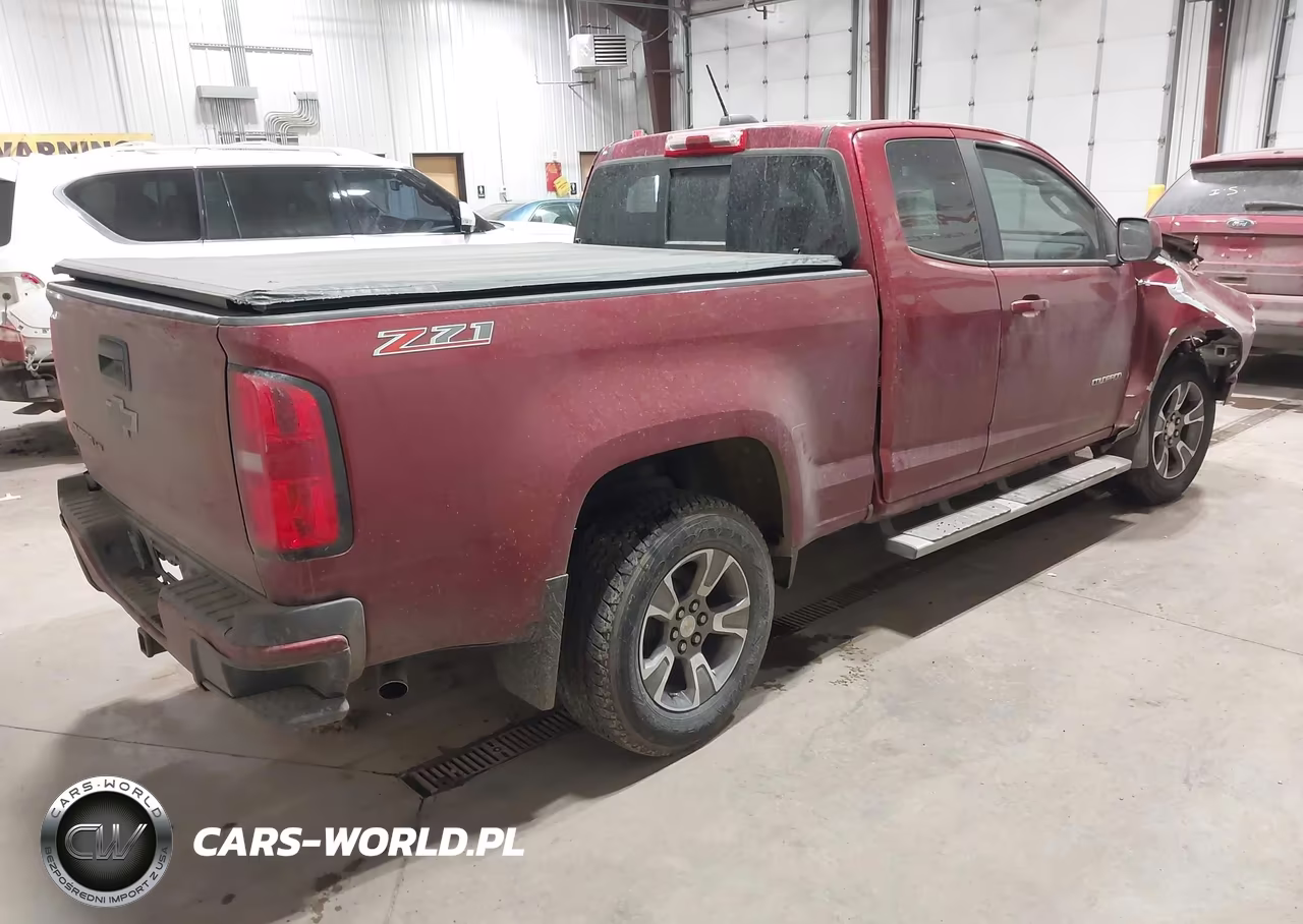 2018 Chevrolet Colorado Z71 VIN:1GCHSDEN9J1249904 - 4
