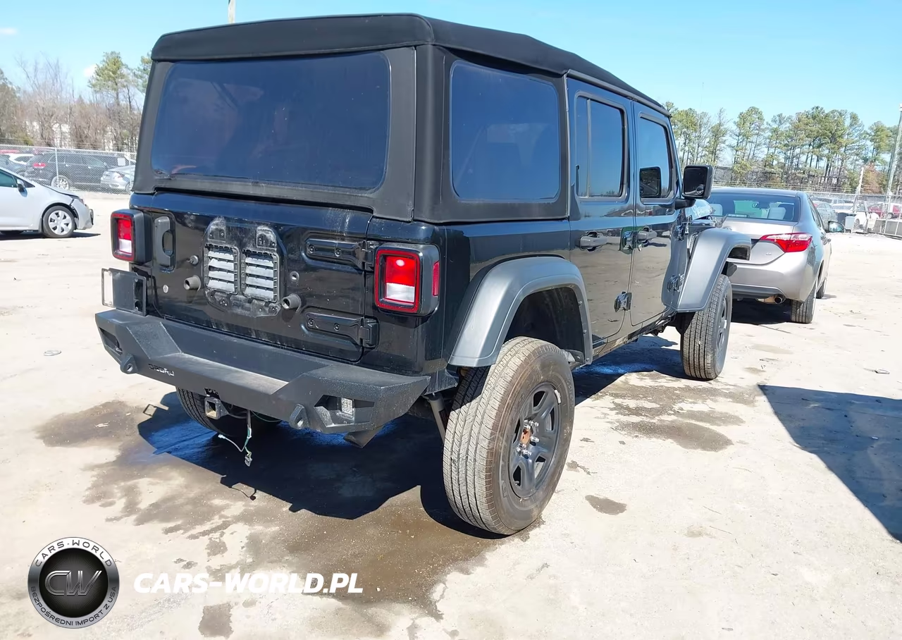 2018 Jeep Wrangler Unlimited Sport 4X4 VIN:1C4HJXDG6JW157398 - 4