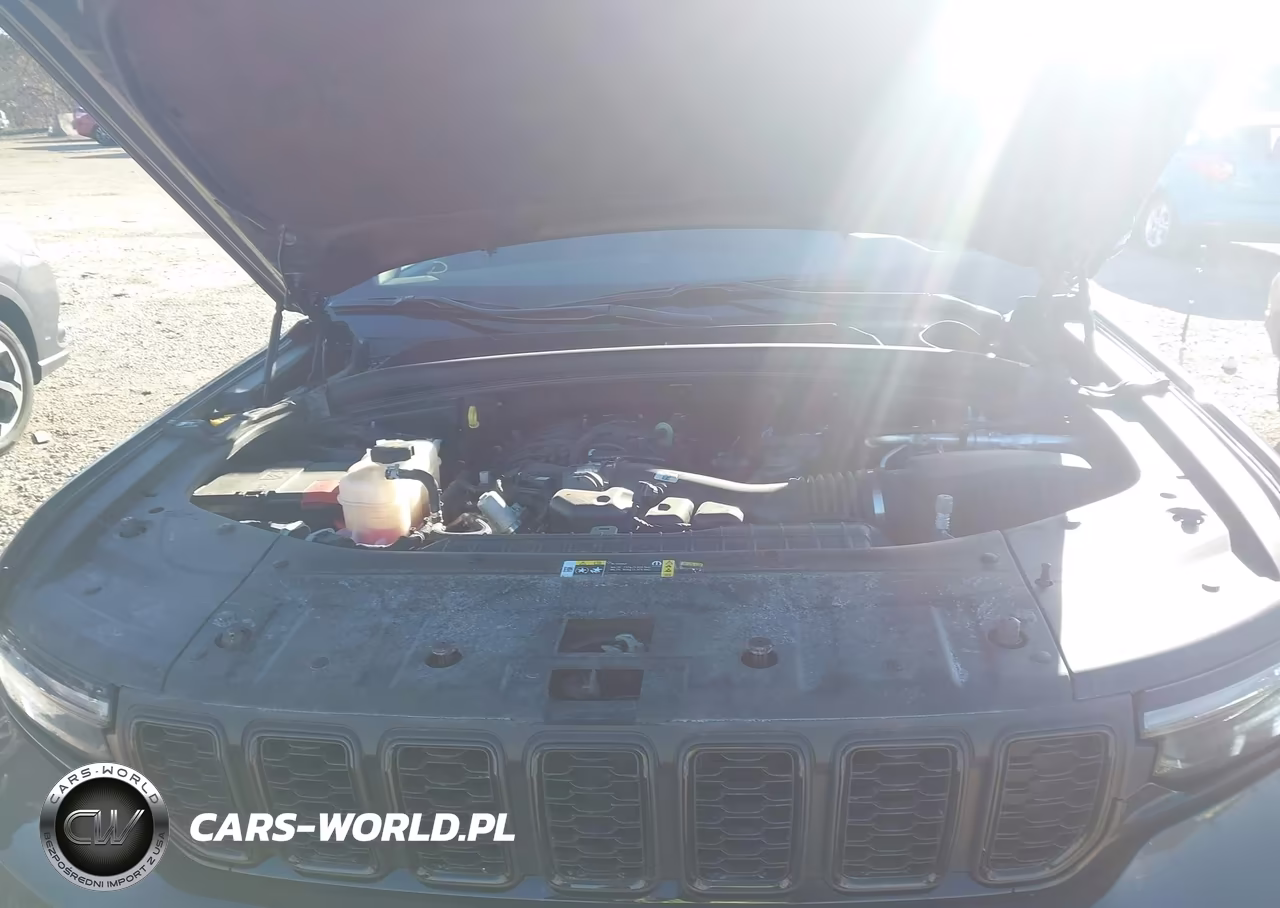 2024 Jeep Grand Cherokee L Altitude X 4X4 VIN:1C4RJKAG6R8610379 - 10