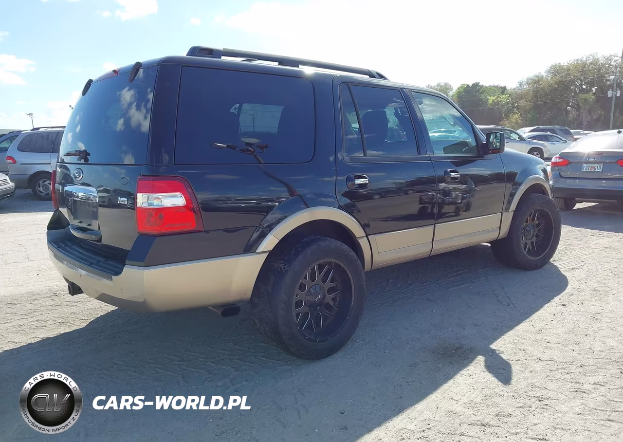 2012 Ford Expedition Xlt VIN:1FMJU1H5XCEF04413 - 4