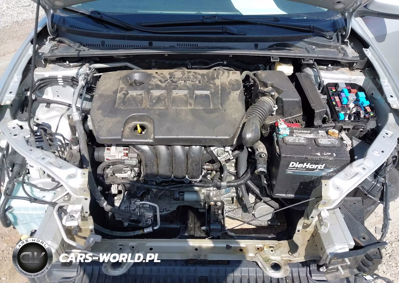 2018 Toyota Corolla Le VIN:5YFBURHE2JP852777 - 10