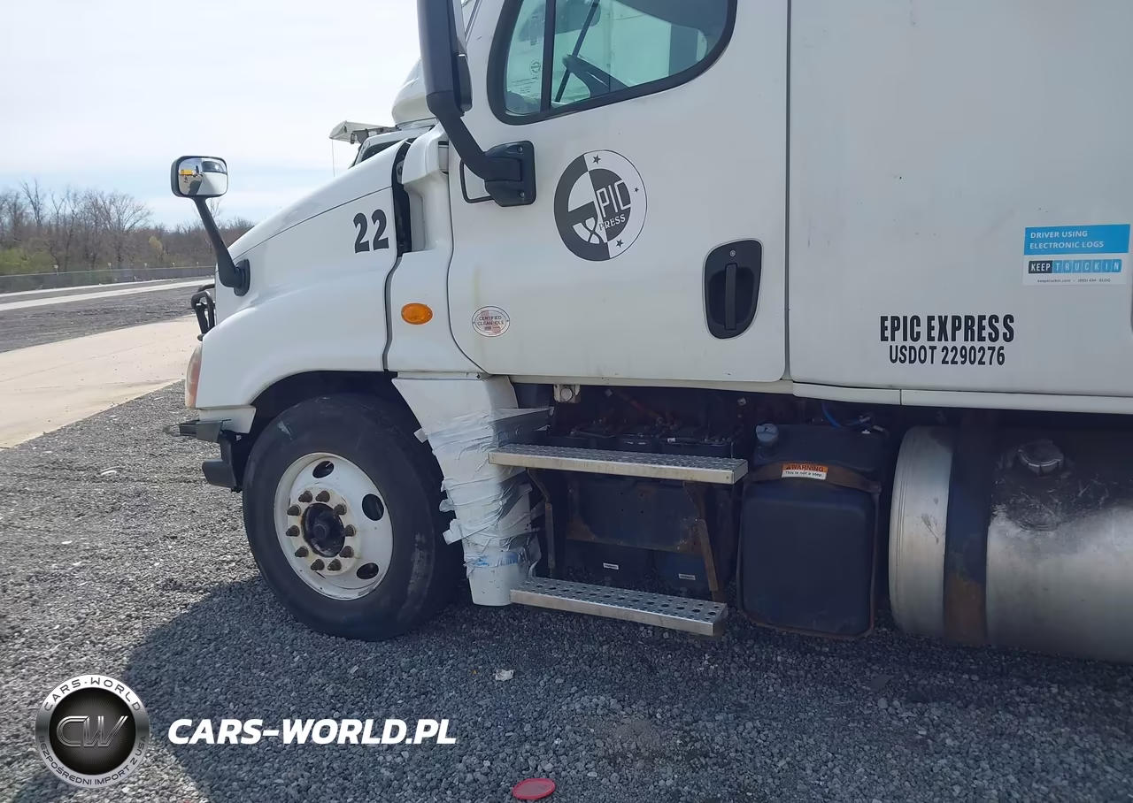 2014 Freightliner Cascadia 125 VIN:3AKJGLDR5ESFJ7486 - 12