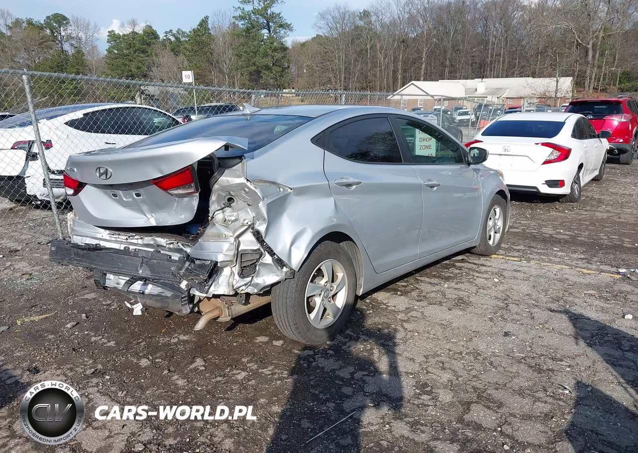 2014 Hyundai Elantra Se VIN:5NPDH4AEXEH516792 - 4
