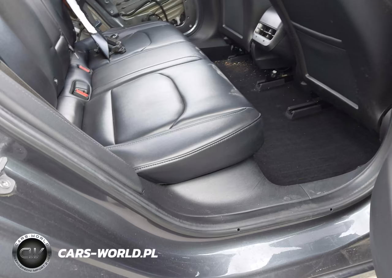 2018 Tesla Model 3 Long Range-Mid Range VIN:5YJ3E1EA2JF013390 - 8
