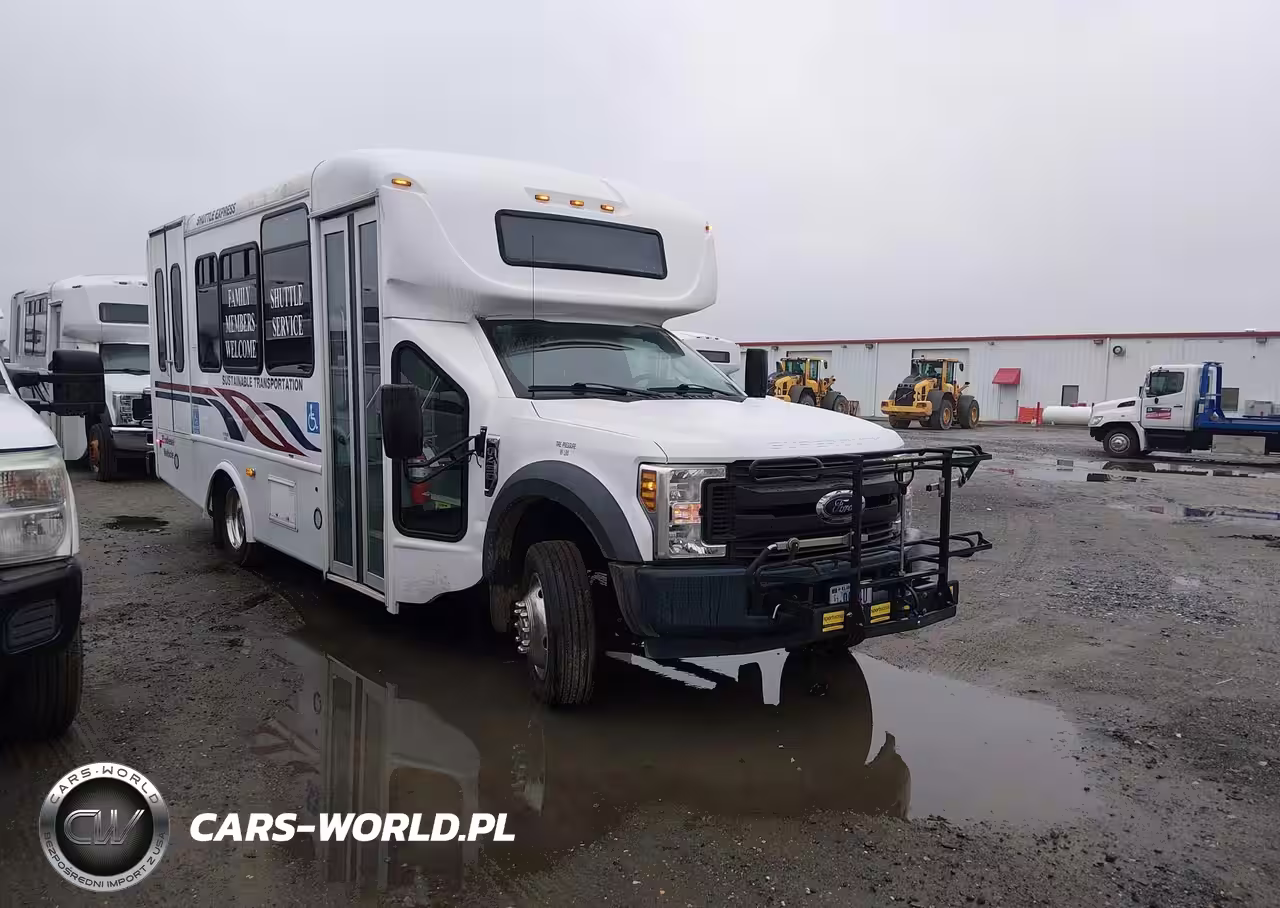 2018 Ford F-450 Chassis Xl