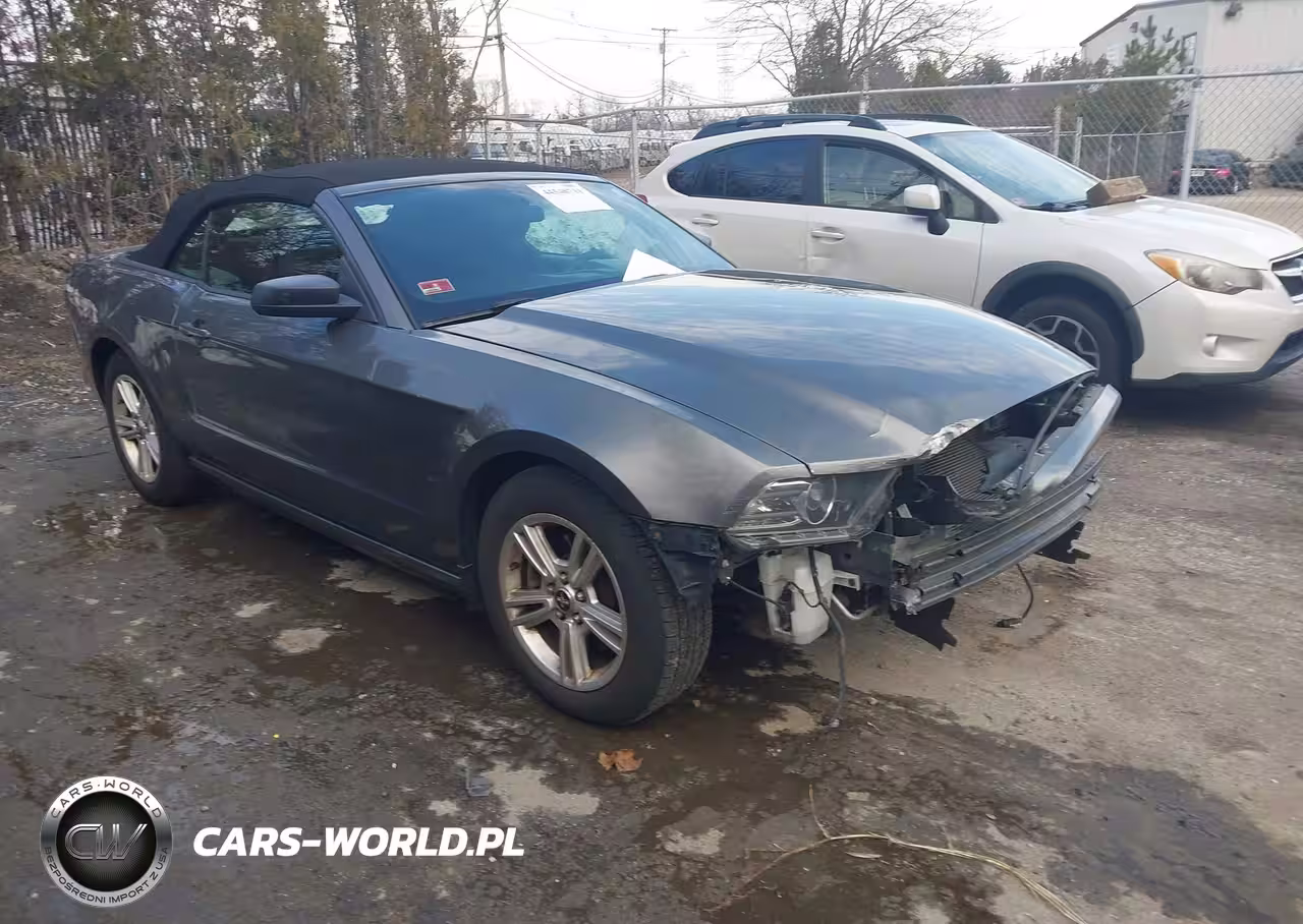 2013 Ford Mustang V6