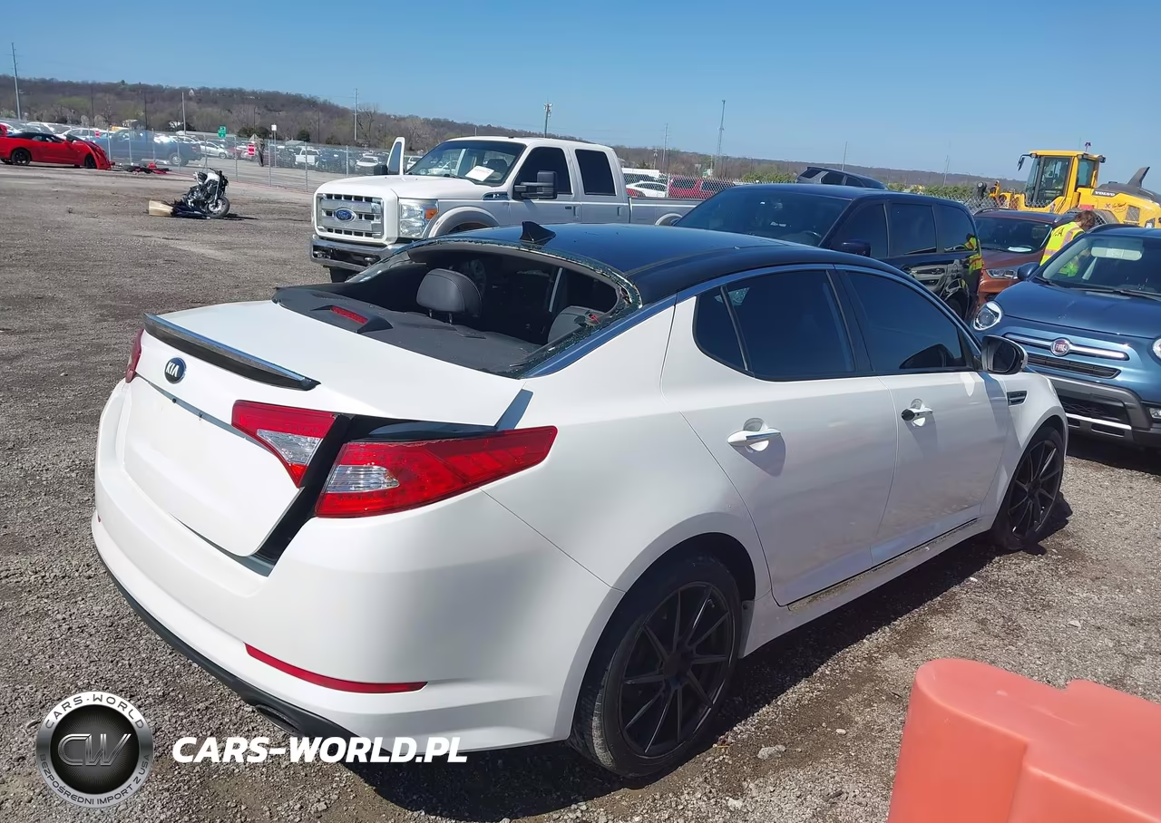 2013 Kia Optima Sx VIN:5XXGR4A63DG129899 - 4