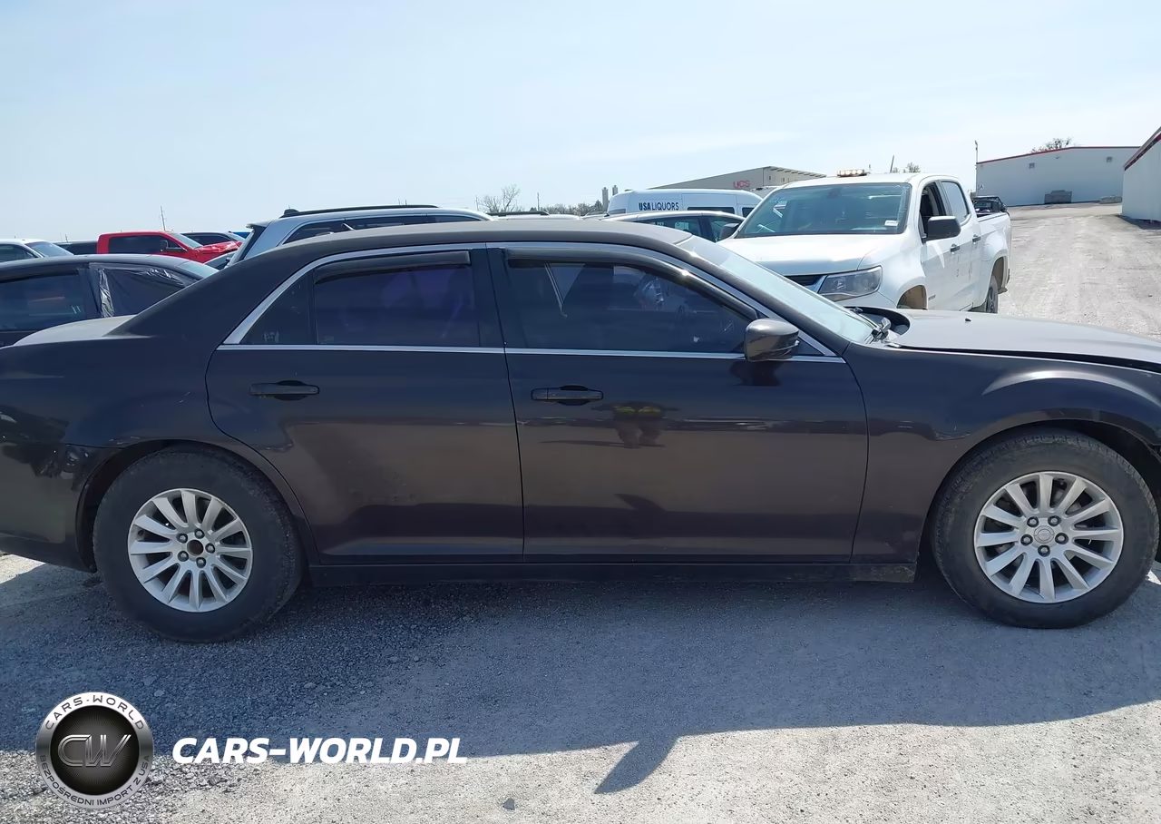 2012 Chrysler 300 VIN:2C3CCAAG6CH264317 - 14