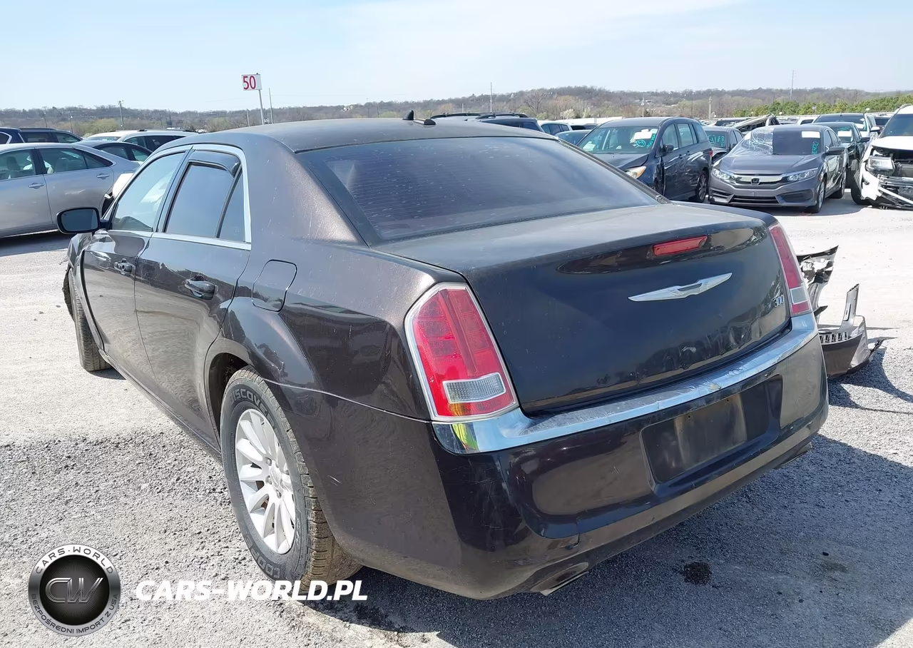 2012 Chrysler 300 VIN:2C3CCAAG6CH264317 - 3