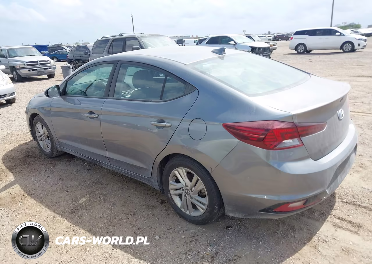 2019 Hyundai Elantra Sel VIN:5NPD84LF4KH435790 - 3