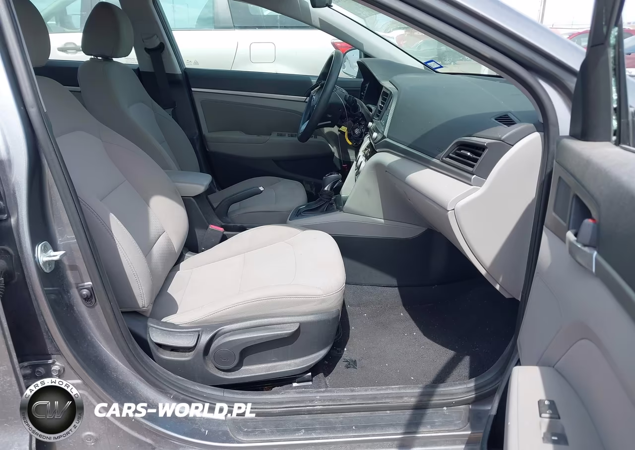 2019 Hyundai Elantra Sel VIN:5NPD84LF4KH435790 - 5