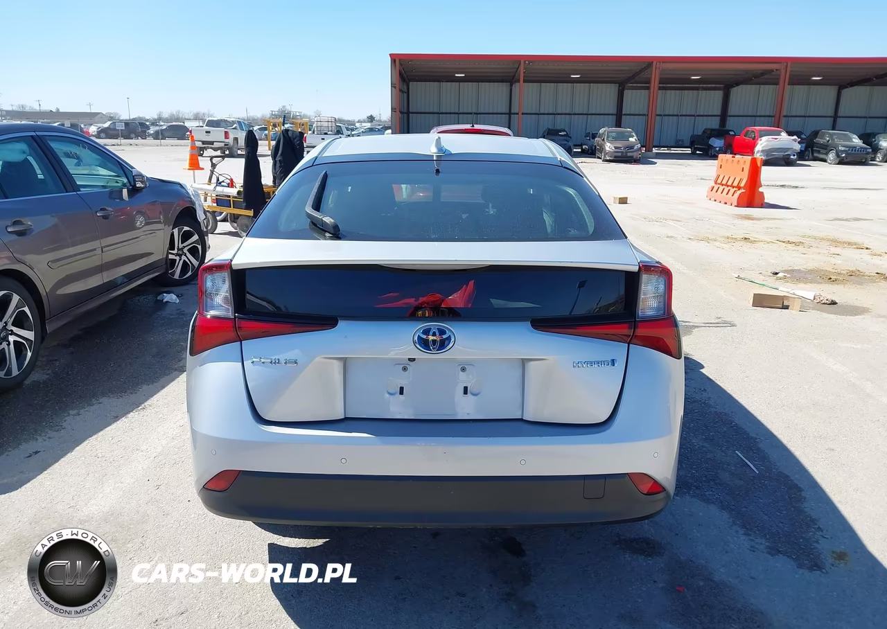 2021 Toyota Prius Le VIN:JTDKAMFU3M3144900 - 18