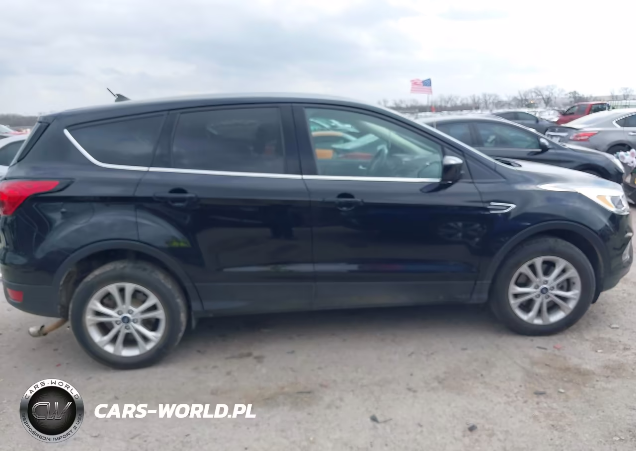 2019 Ford Escape Se VIN:1FMCU9GD4KUC38018 - 14