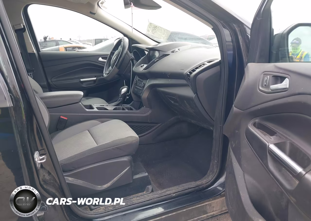 2019 Ford Escape Se VIN:1FMCU9GD4KUC38018 - 5