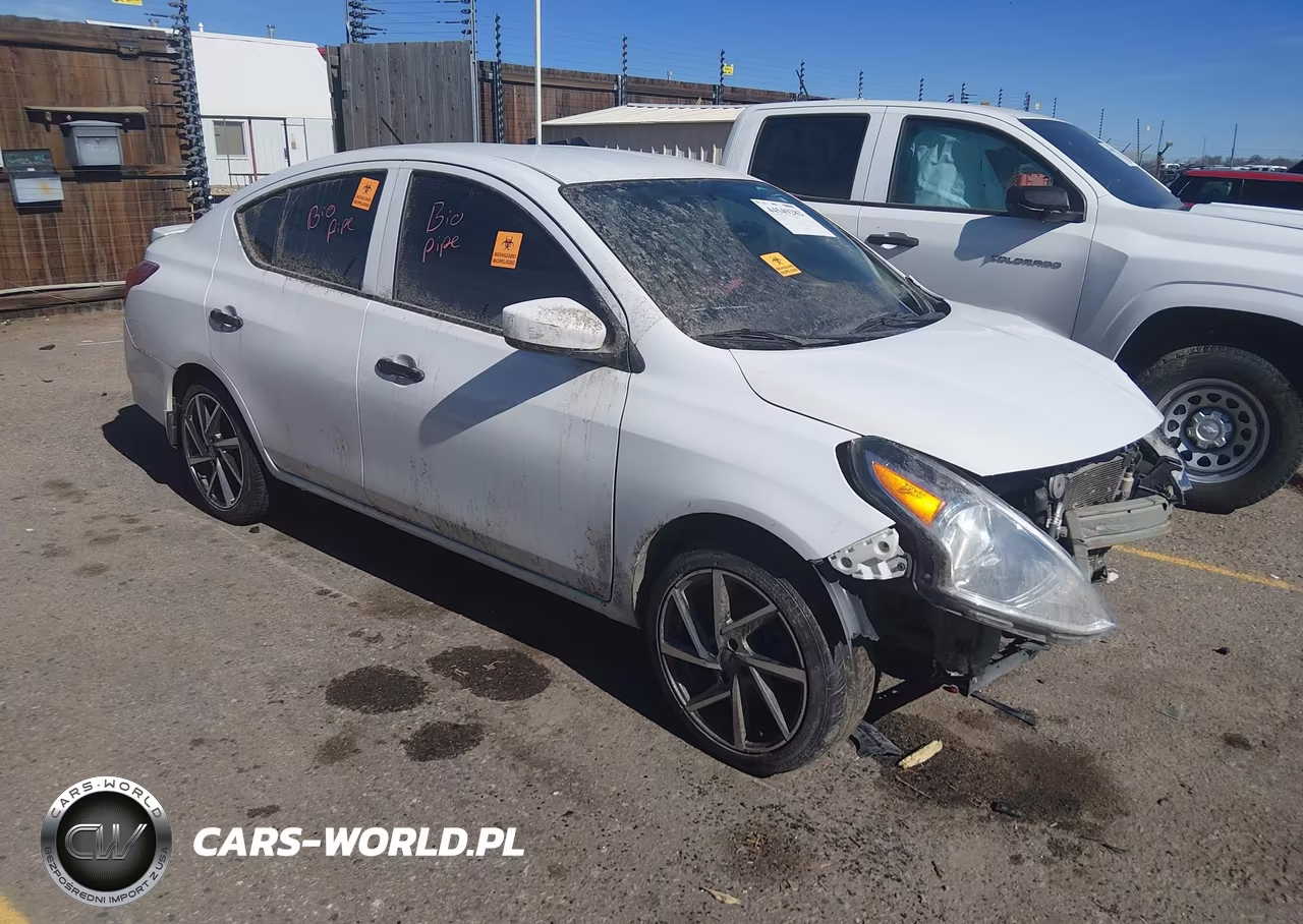 2018 Nissan Versa 1.6 S+ – zdjęcie 1 z 16