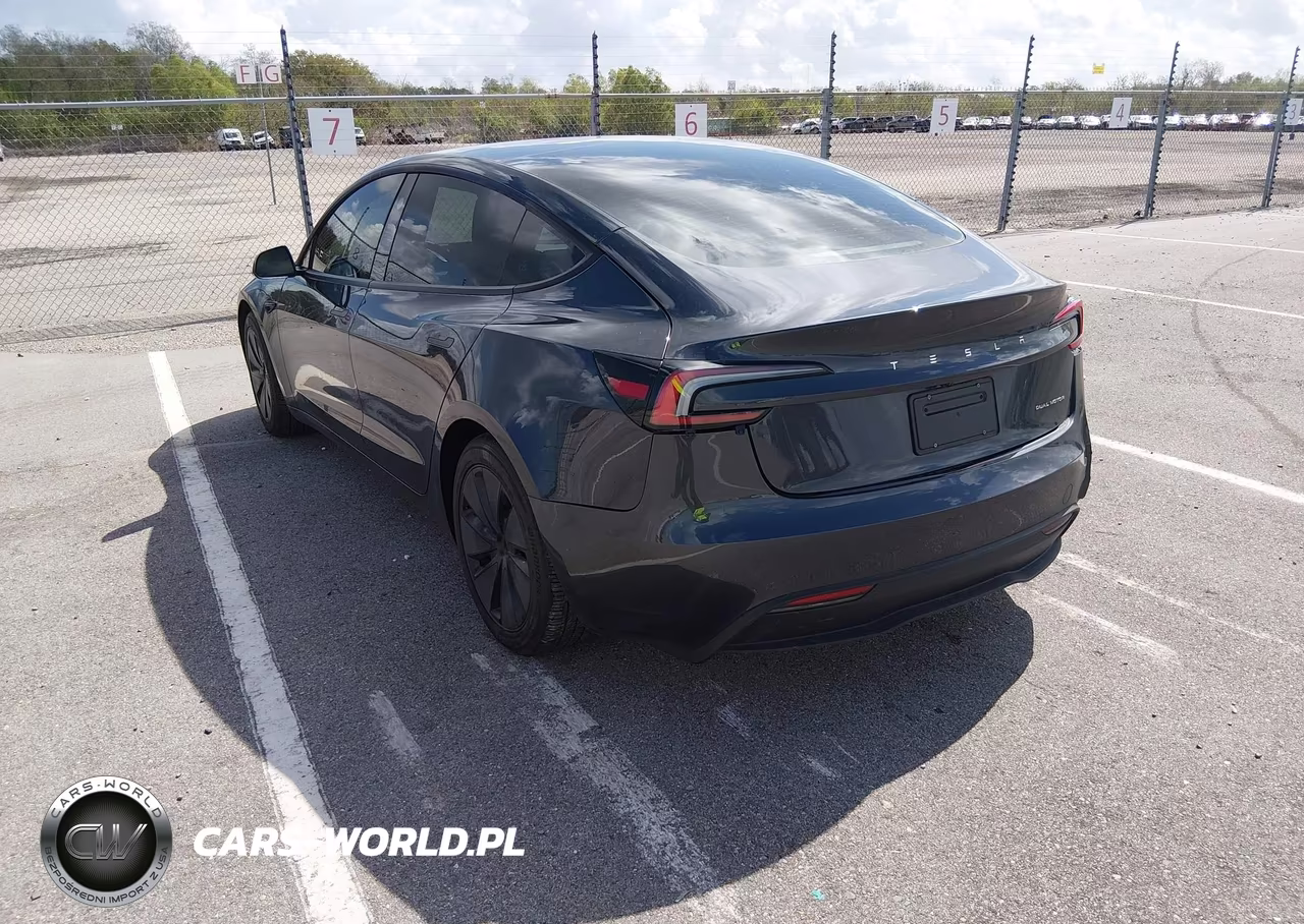 2024 Tesla Model 3 Long Range Dual Motor All-Wheel Drive VIN:5YJ3E1EB7RF717248 - 3