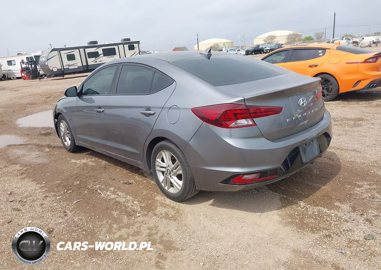 2019 Hyundai Elantra Sel VIN:5NPD84LF5KH408016 - 3