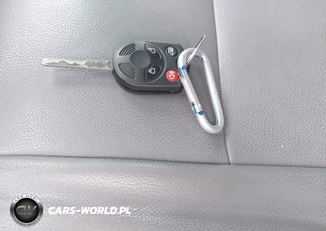 2018 Ford Transit-250 VIN:1FTYR1ZM1JKA14984 - 11