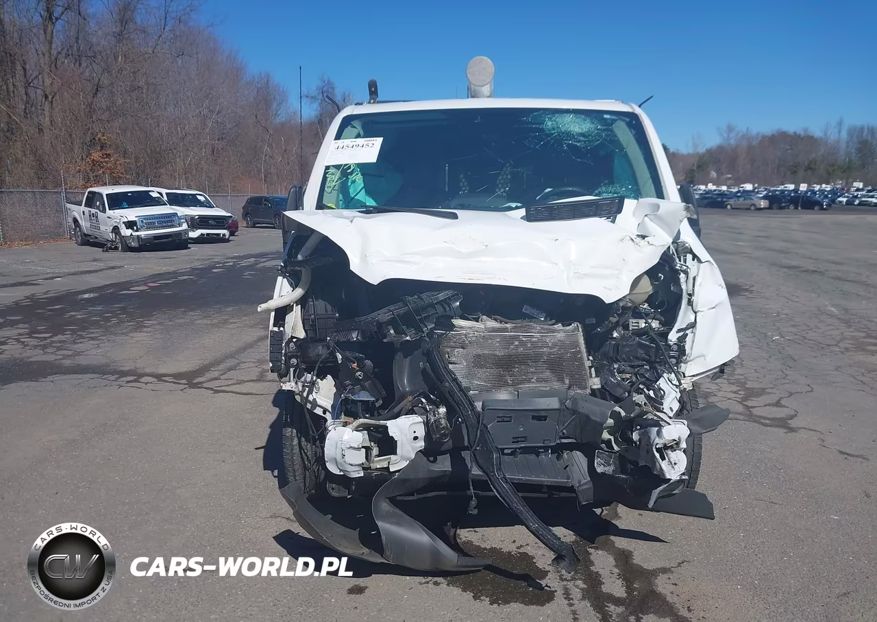 2018 Ford Transit-250 VIN:1FTYR1ZM1JKA14984 - 12