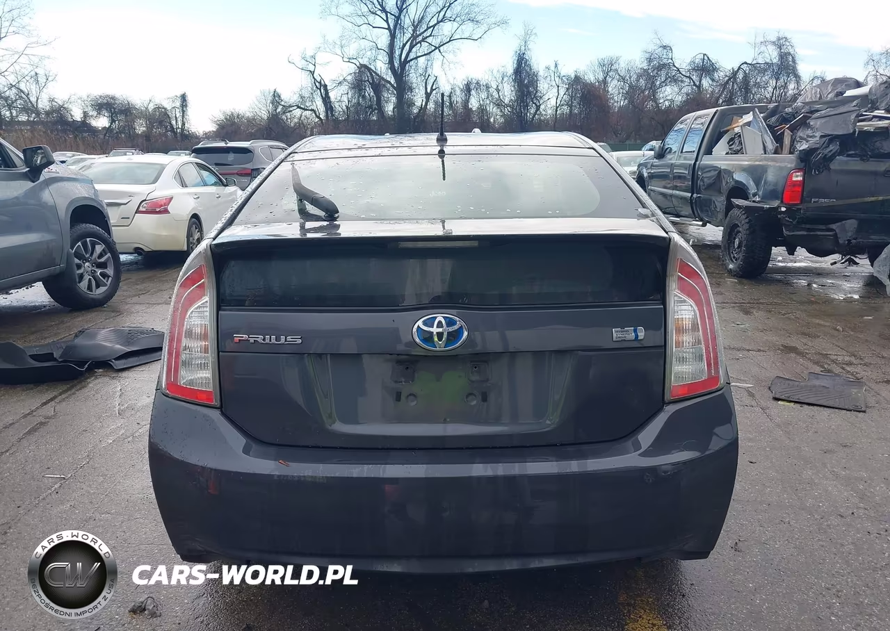 2012 Toyota Prius Two VIN:JTDKN3DU0C5458802 - 16