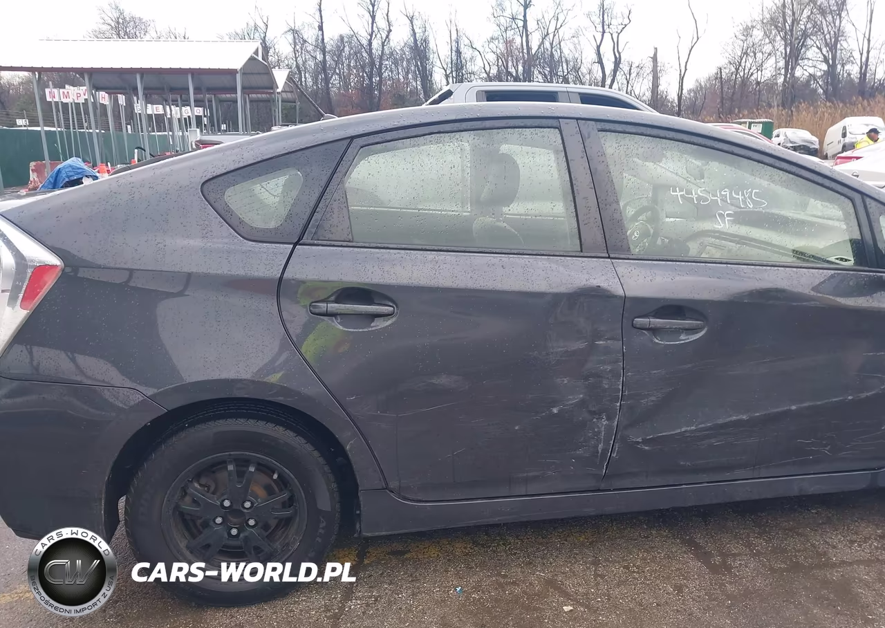 2012 Toyota Prius Two VIN:JTDKN3DU0C5458802 - 17