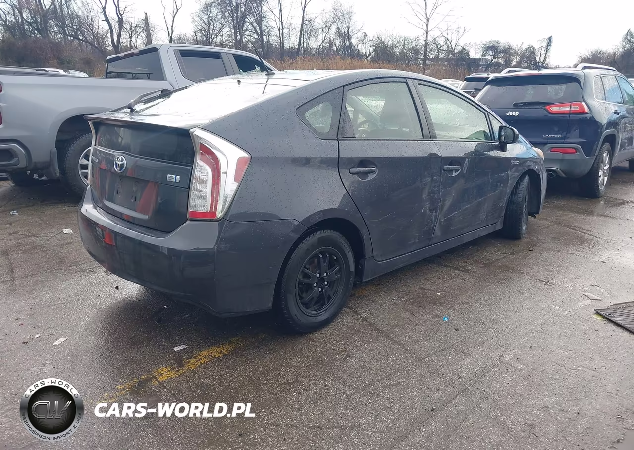 2012 Toyota Prius Two VIN:JTDKN3DU0C5458802 - 4