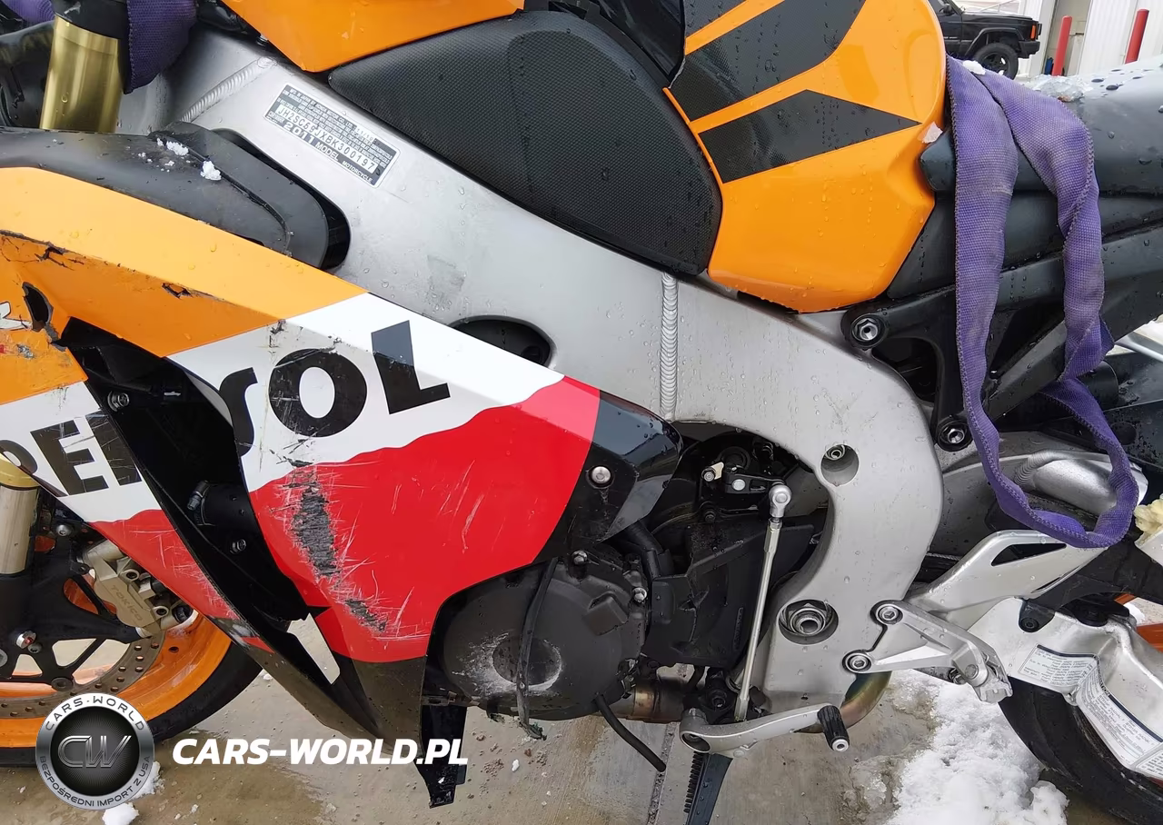 2011 Honda Cbr1000 Rr VIN:JH2SC59JXBK300197 - 9