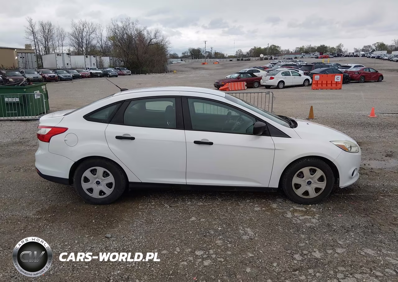 2014 Ford Focus S VIN:1FADP3E27EL295764 - 13