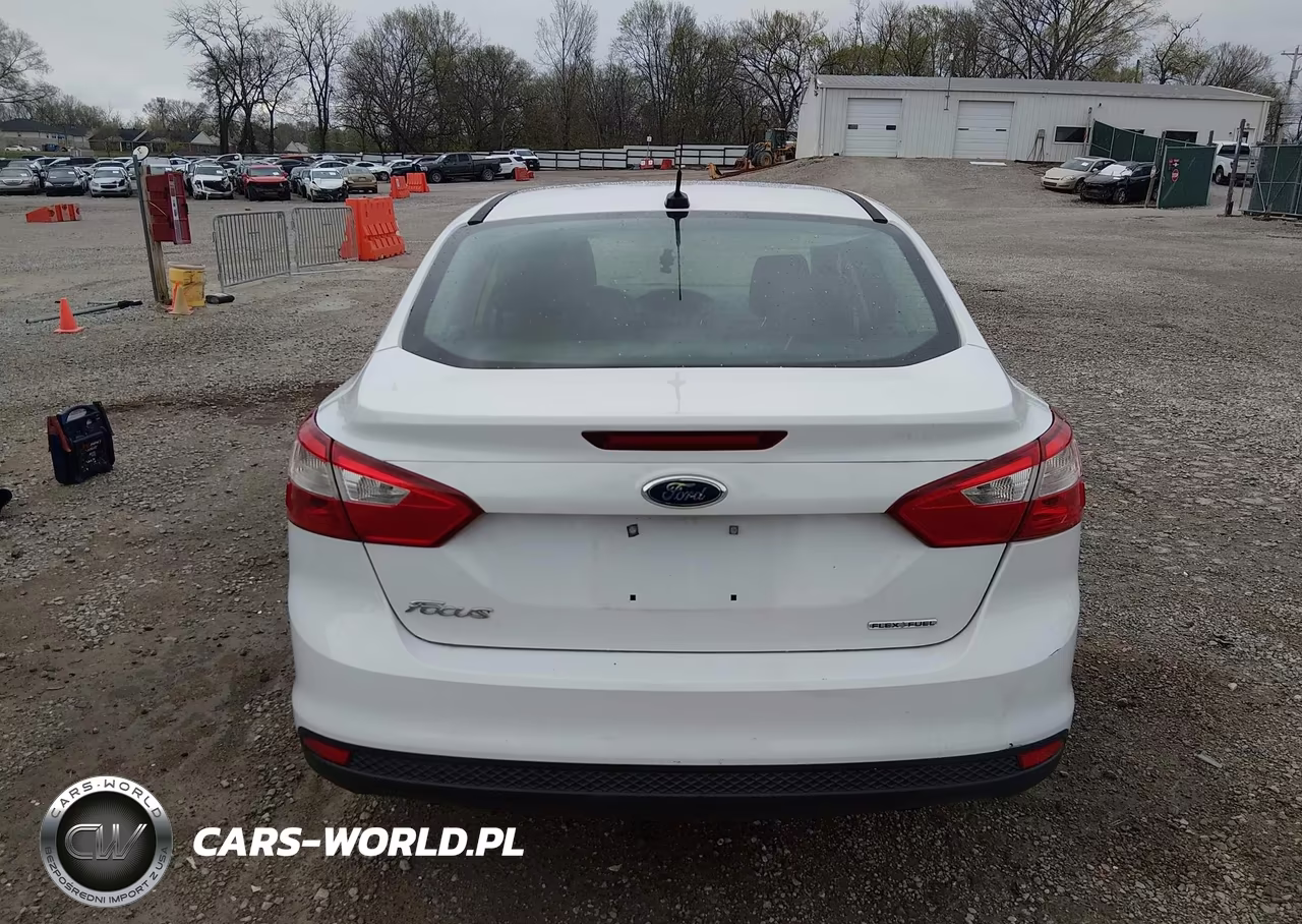 2014 Ford Focus S VIN:1FADP3E27EL295764 - 16