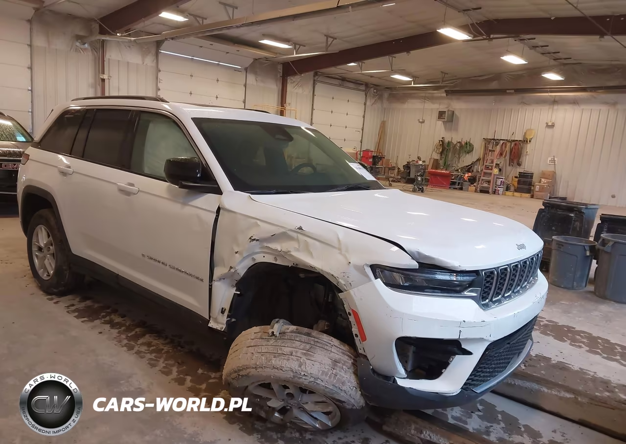 2025 Jeep Grand Cherokee Laredo X 4X4 – zdjęcie 1 z 16