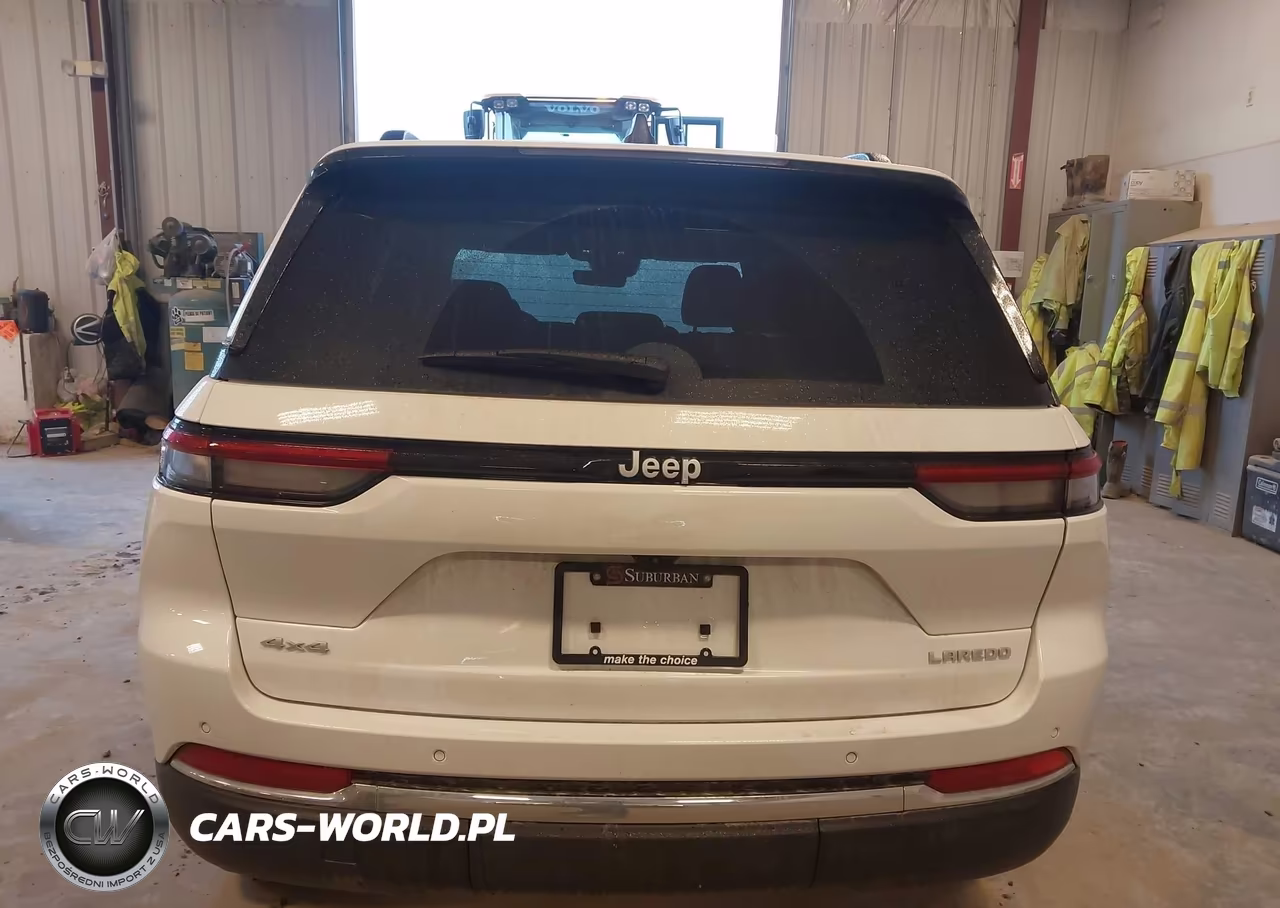 2025 Jeep Grand Cherokee Laredo X 4X4 VIN:1C4RJHAG9SC327934 - 16