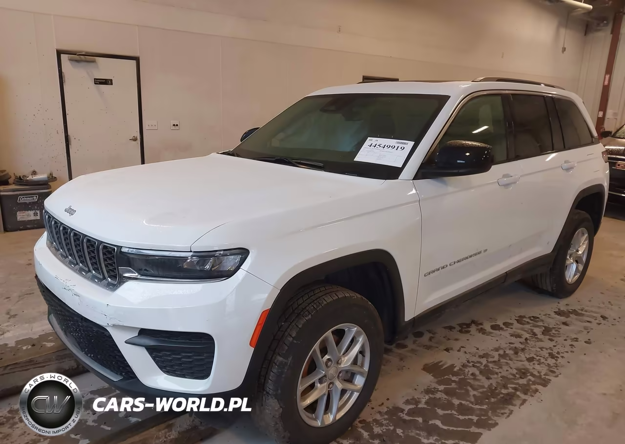 2025 Jeep Grand Cherokee Laredo X 4X4 VIN:1C4RJHAG9SC327934 - 2