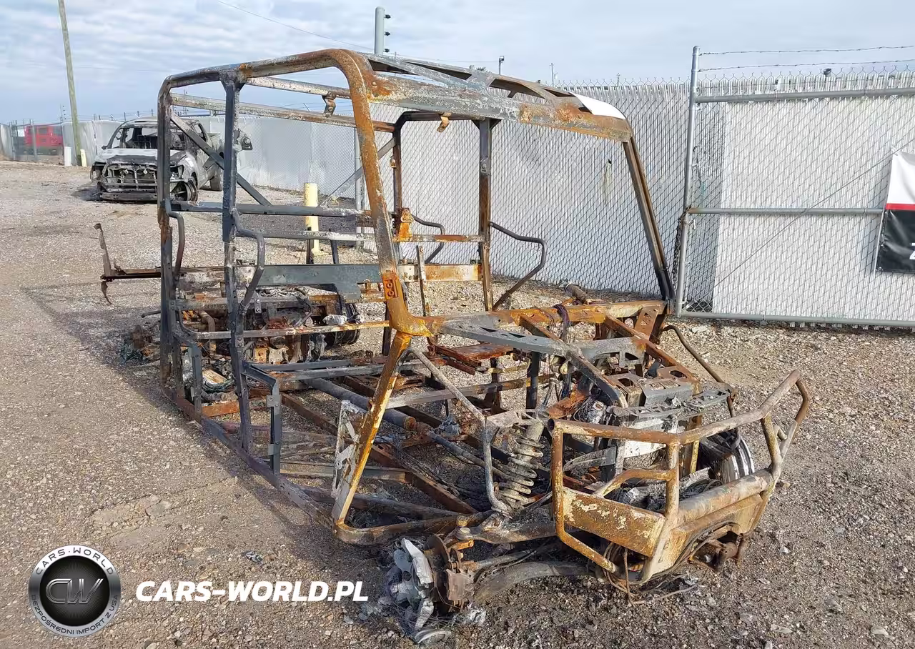 2023 Tracker 812 Cc Utv-Db