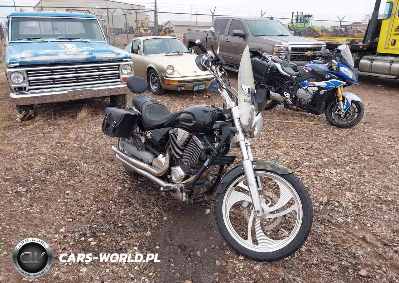 2003 Victory Motorcycles Vegas