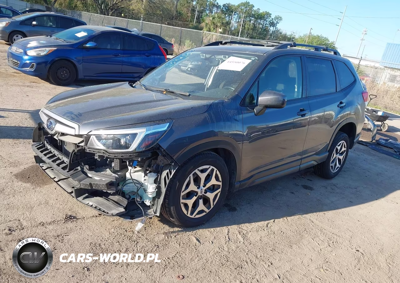 2021 Subaru Forester Premium VIN:JF2SKAJC7MH570815 - 2