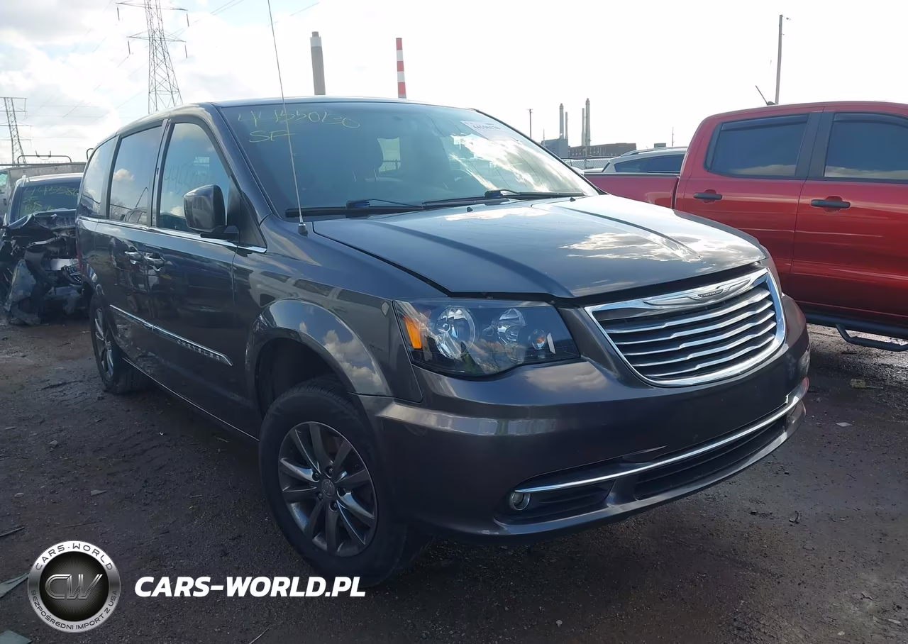 2016 Chrysler Town & Country S