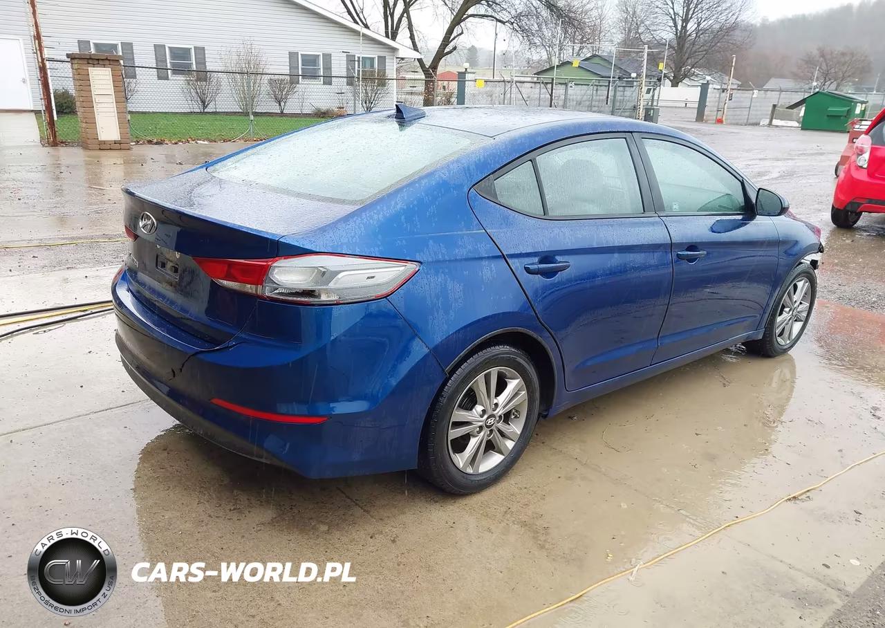 2017 Hyundai Elantra Se VIN:5NPD84LF4HH180227 - 4