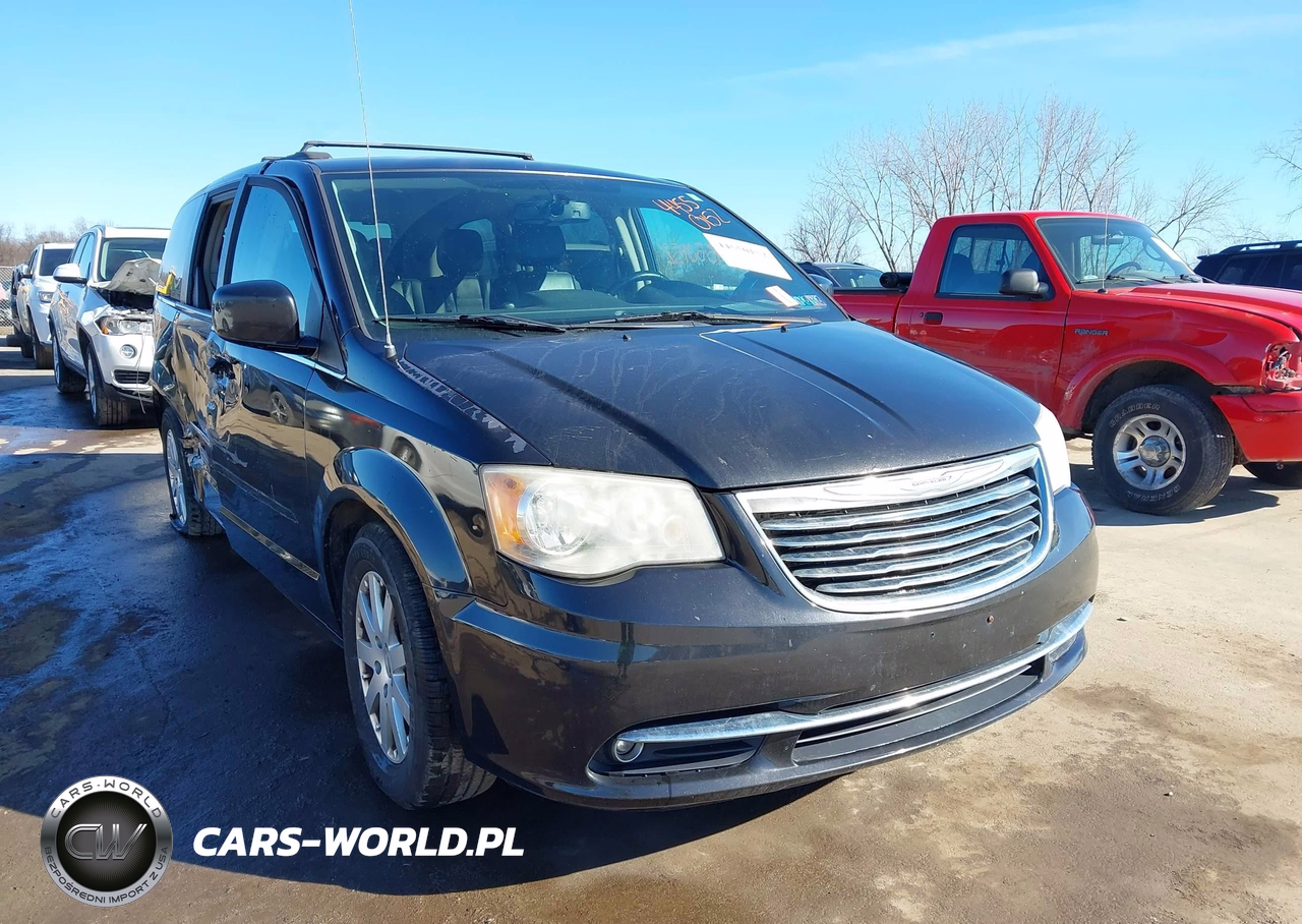 2014 Chrysler Town & Country Touring