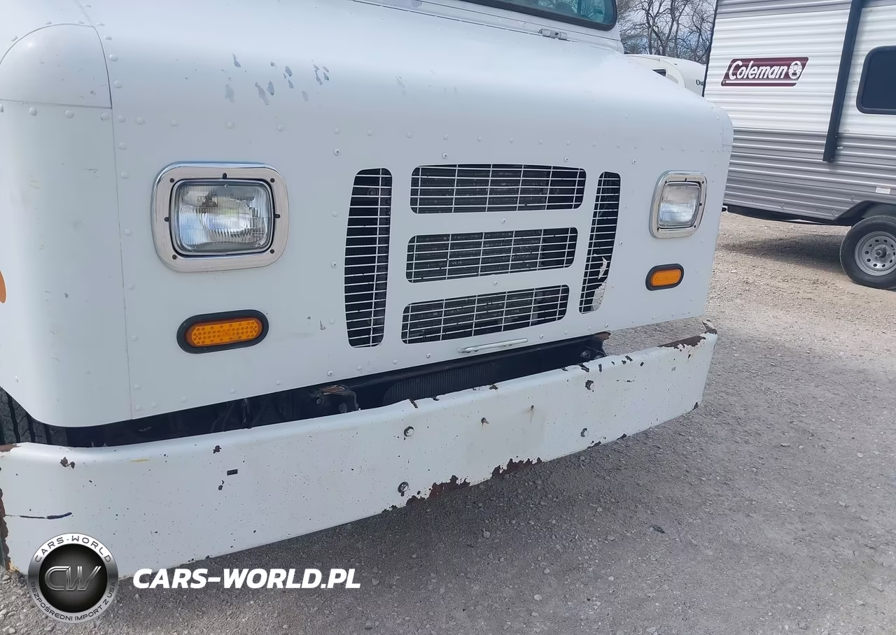 2015 Ford F-59 Commercial Stripped VIN:1F66F5KY4F0A04668 - 11
