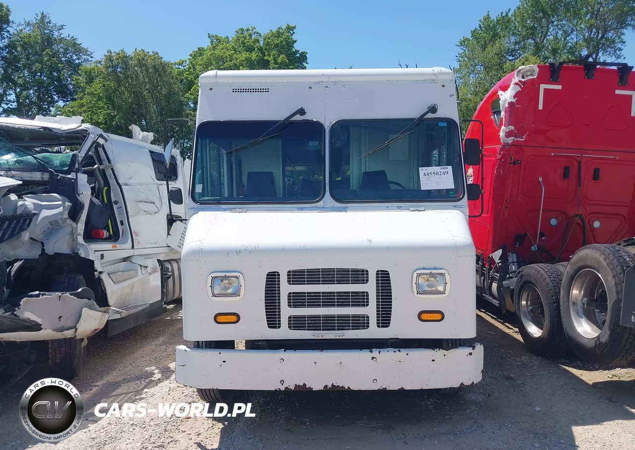 2015 Ford F-59 Commercial Stripped VIN:1F66F5KY4F0A04668 - 12