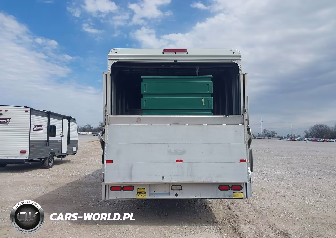 2015 Ford F-59 Commercial Stripped VIN:1F66F5KY4F0A04668 - 15