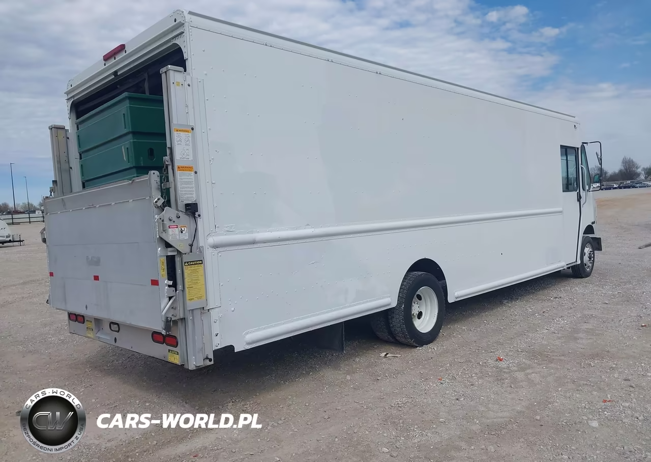 2015 Ford F-59 Commercial Stripped VIN:1F66F5KY4F0A04668 - 4