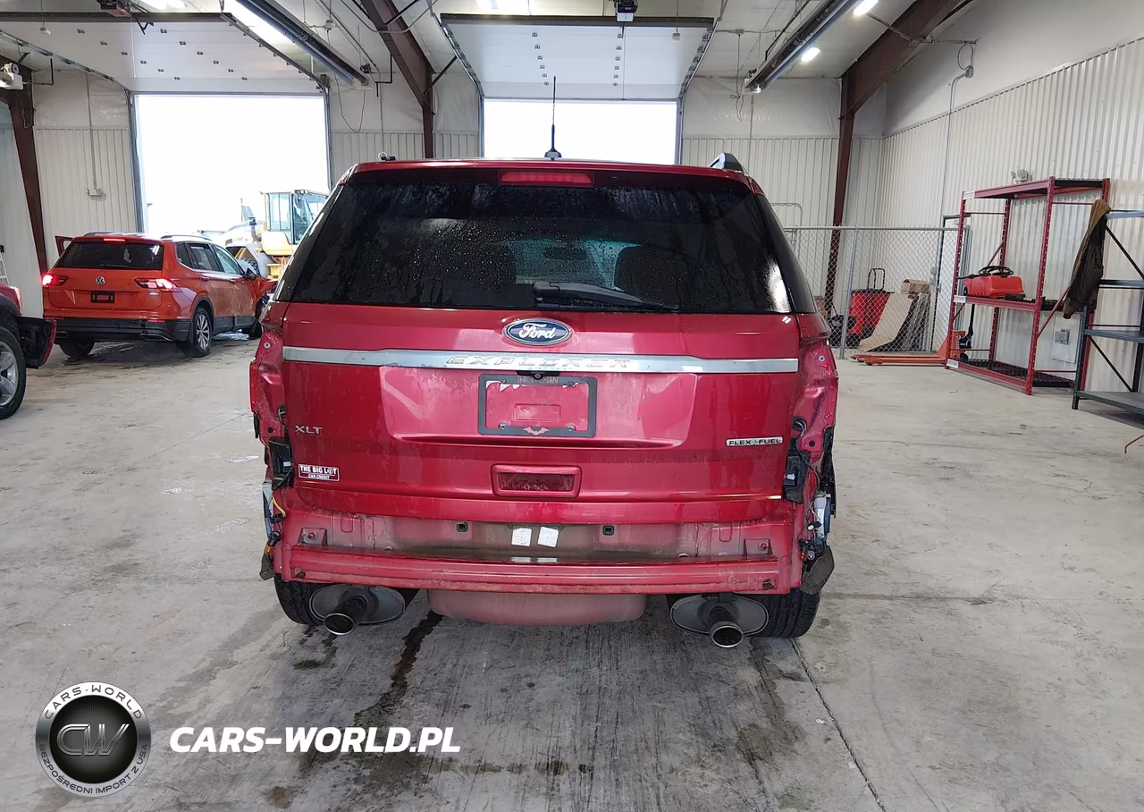 2015 Ford Explorer Xlt VIN:1FM5K7D8XFGB59144 - 17