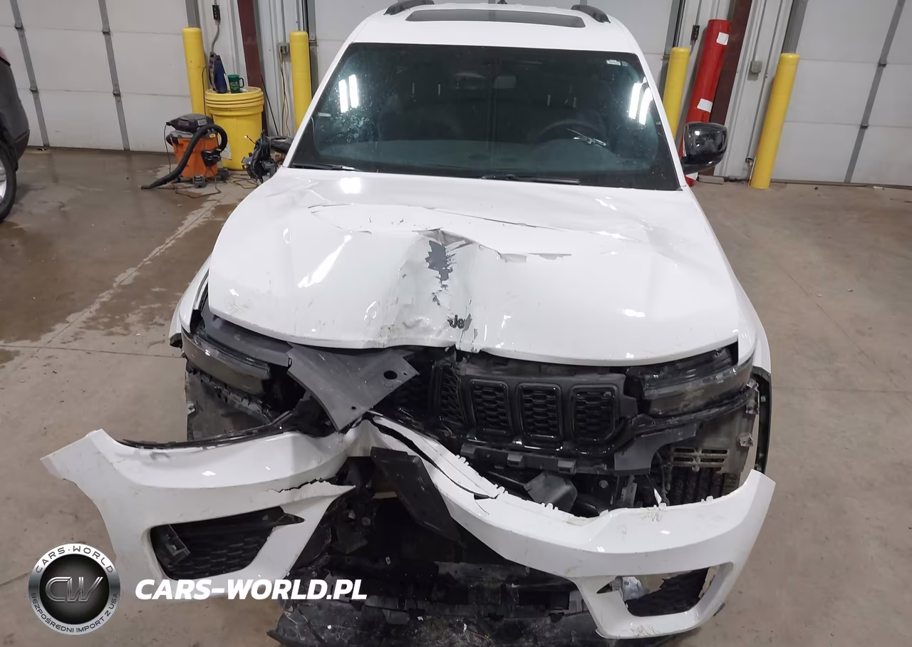 2024 Jeep Grand Cherokee Altitude X 4X4 VIN:1C4RJHAG6RC141925 - 13