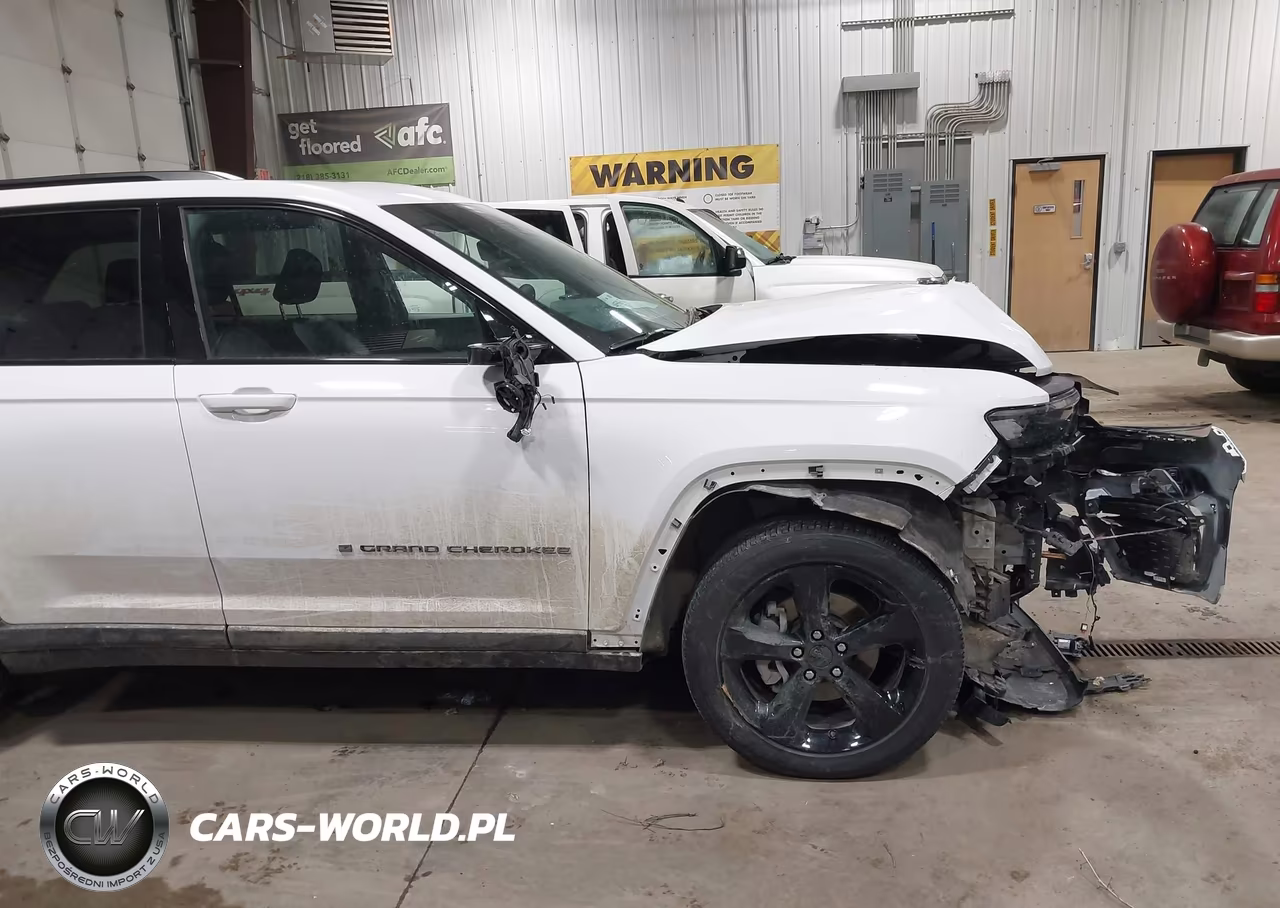 2024 Jeep Grand Cherokee Altitude X 4X4 VIN:1C4RJHAG6RC141925 - 14