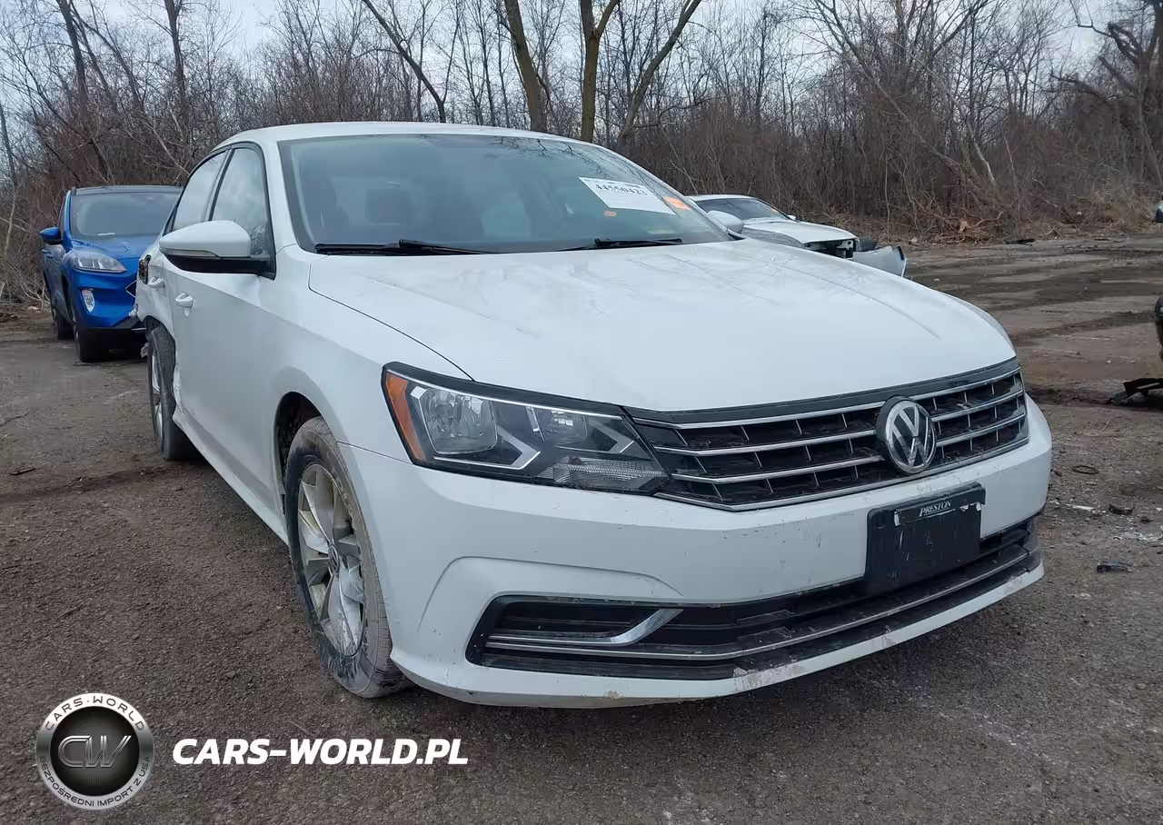 2018 Volkswagen Passat 2.0T R-Line-2.0T S
