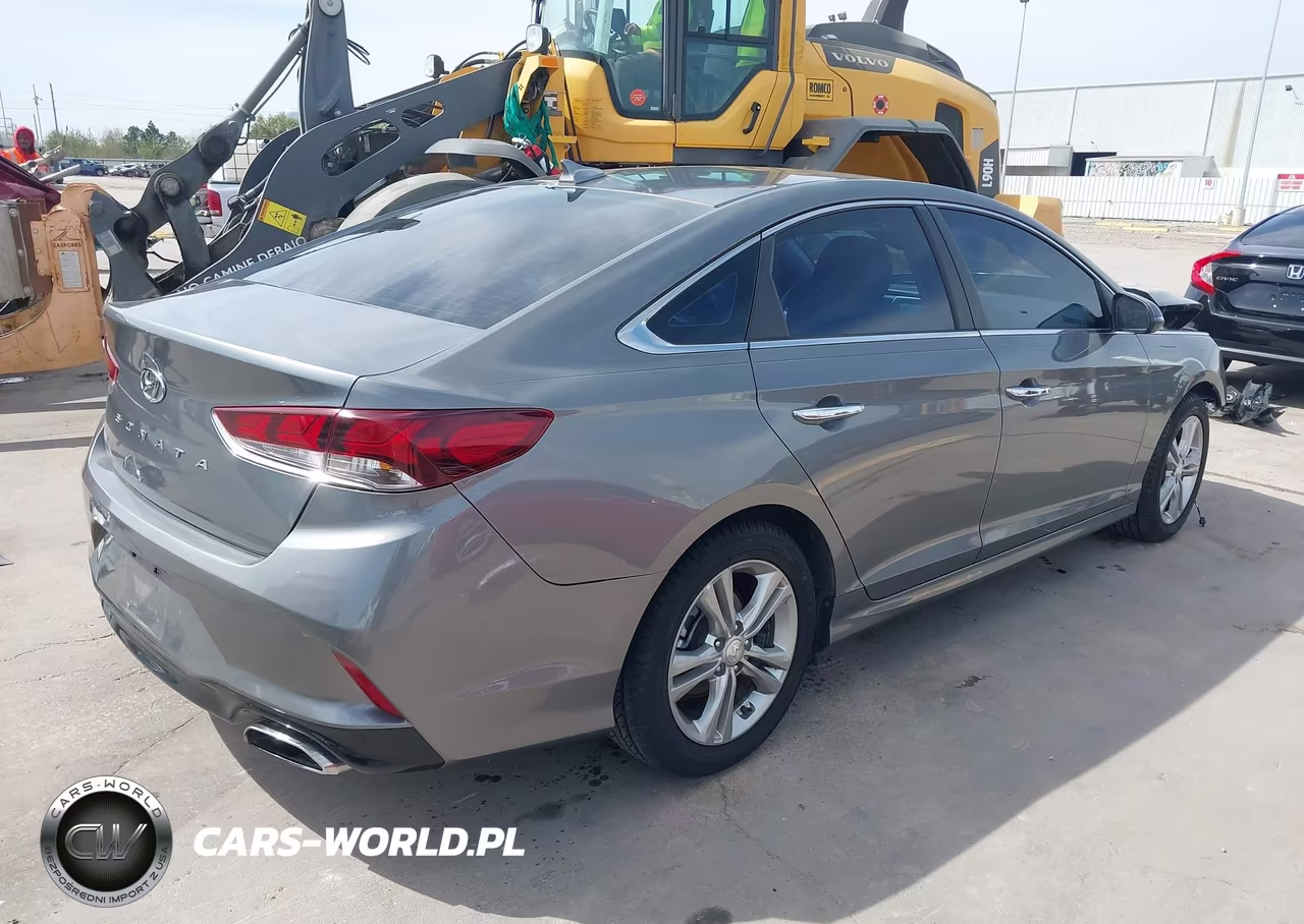 2018 Hyundai Sonata Sel VIN:5NPE34AF3JH626217 - 4