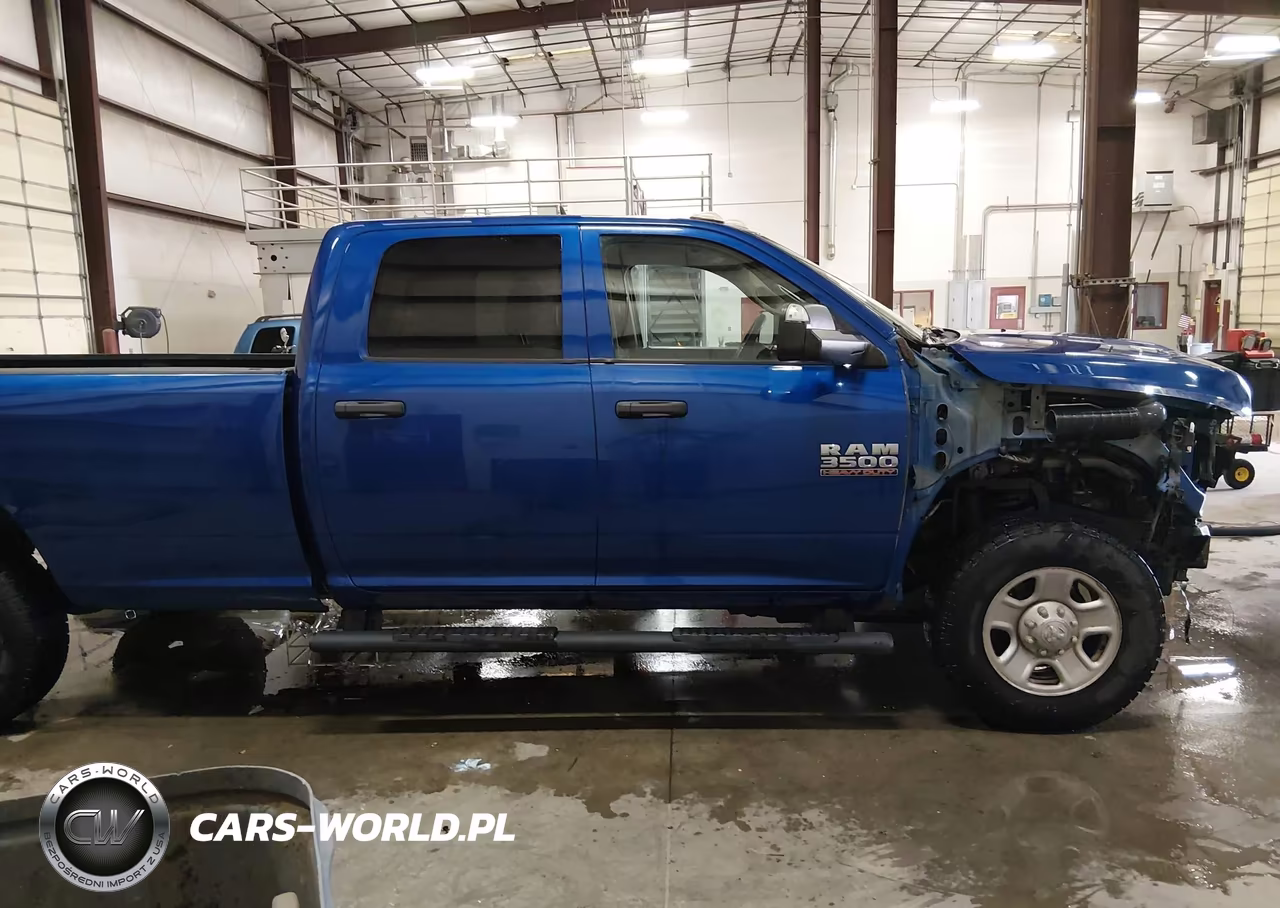 2017 Ram 3500 Tradesman 4X4 8' Box VIN:3C63R3GL4HG614908 - 17