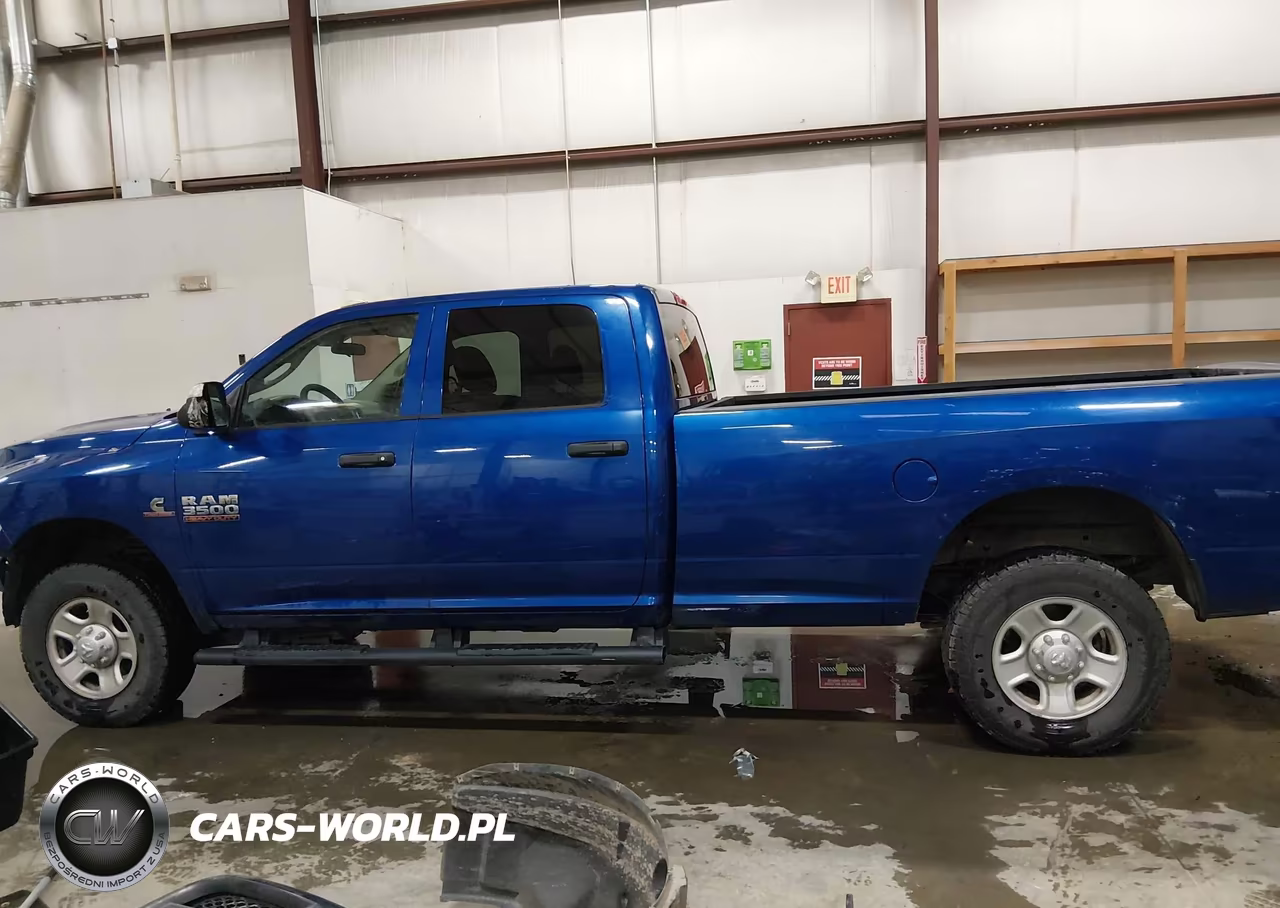 2017 Ram 3500 Tradesman 4X4 8' Box VIN:3C63R3GL4HG614908 - 18
